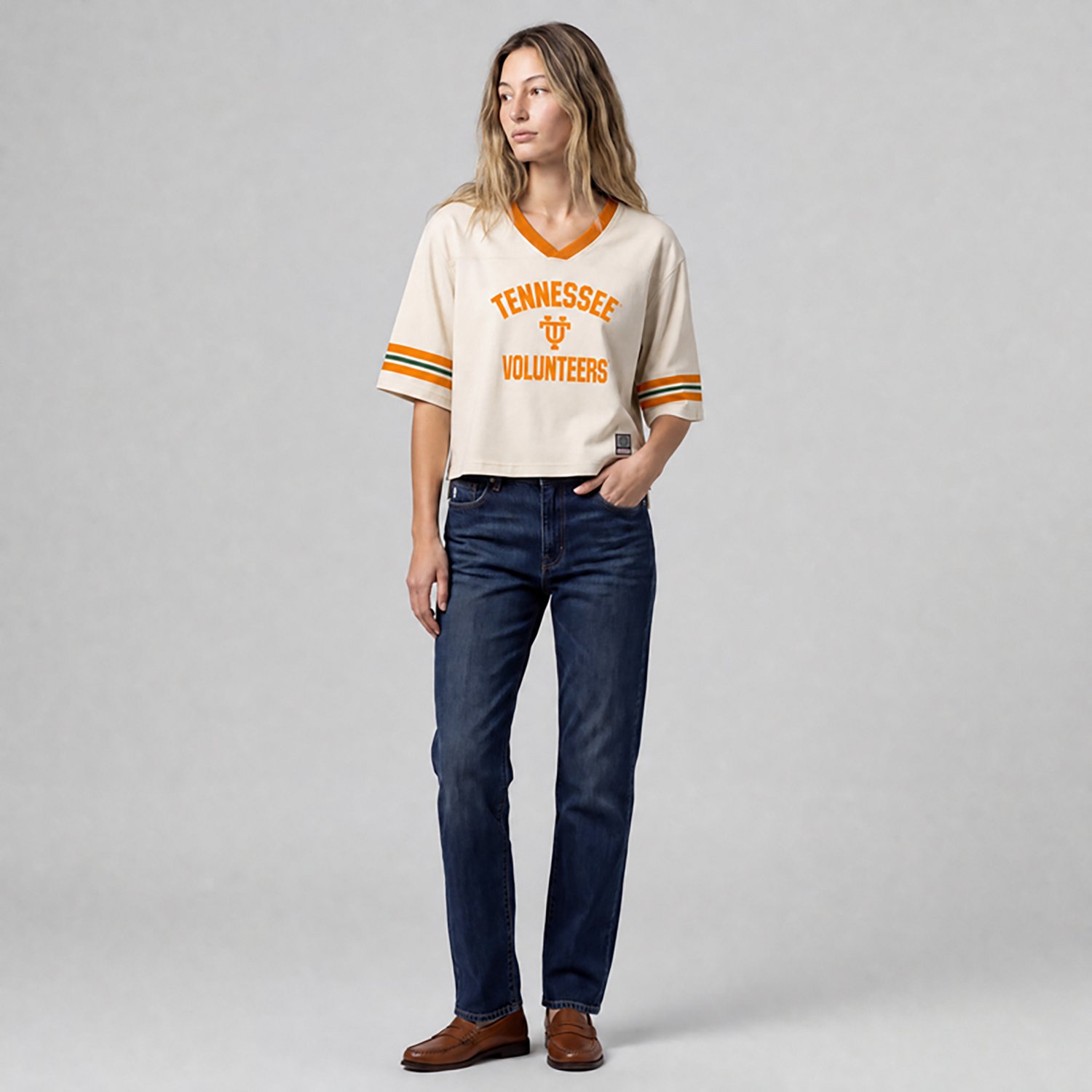 Mitchell & Ness Women's University of Tennessee Retro Roots Crop Boxy Graphic T-shirt