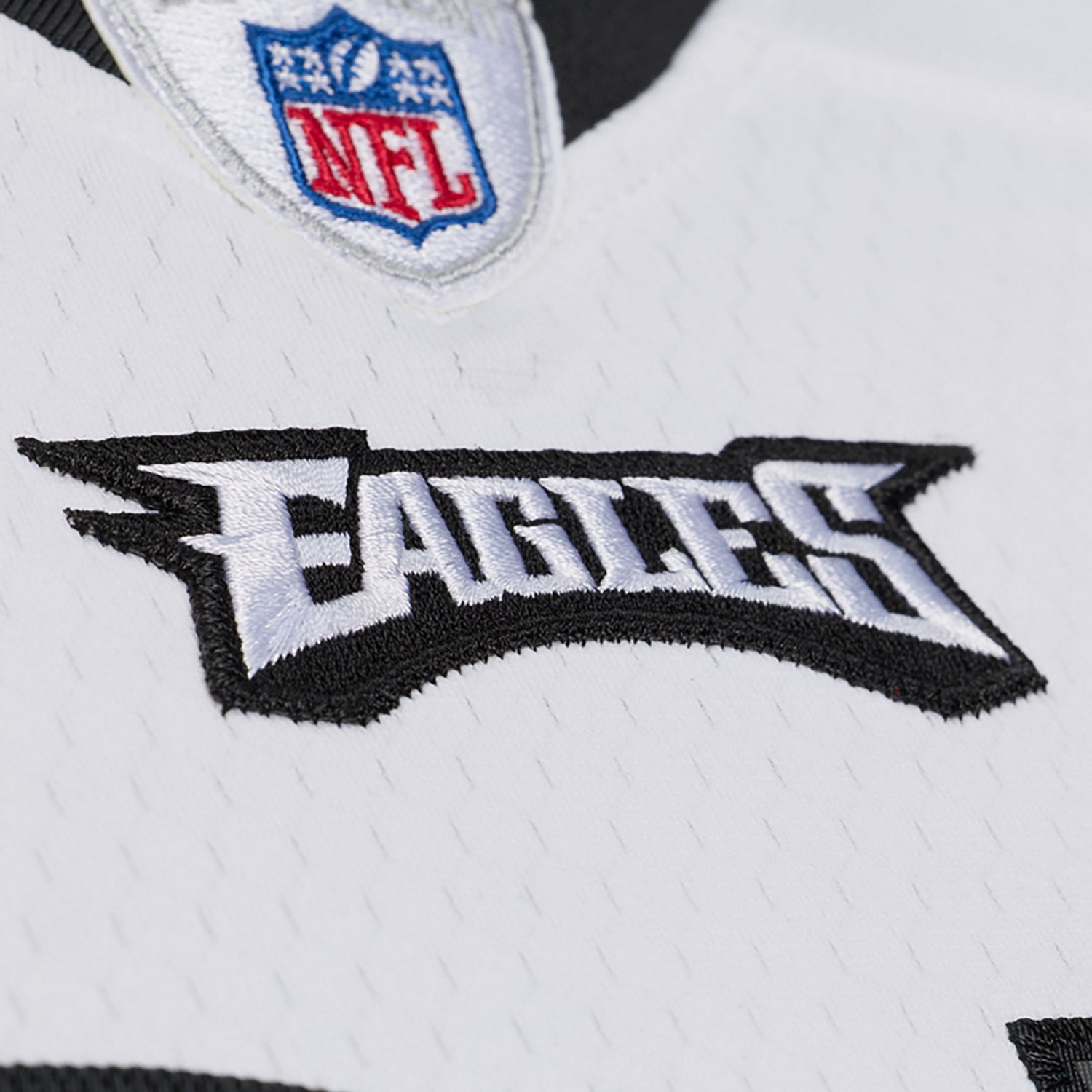 Mitchell & Ness Men's Philadelphia Eagles Jason Kelce Legacy Replica Jersey - view number 5