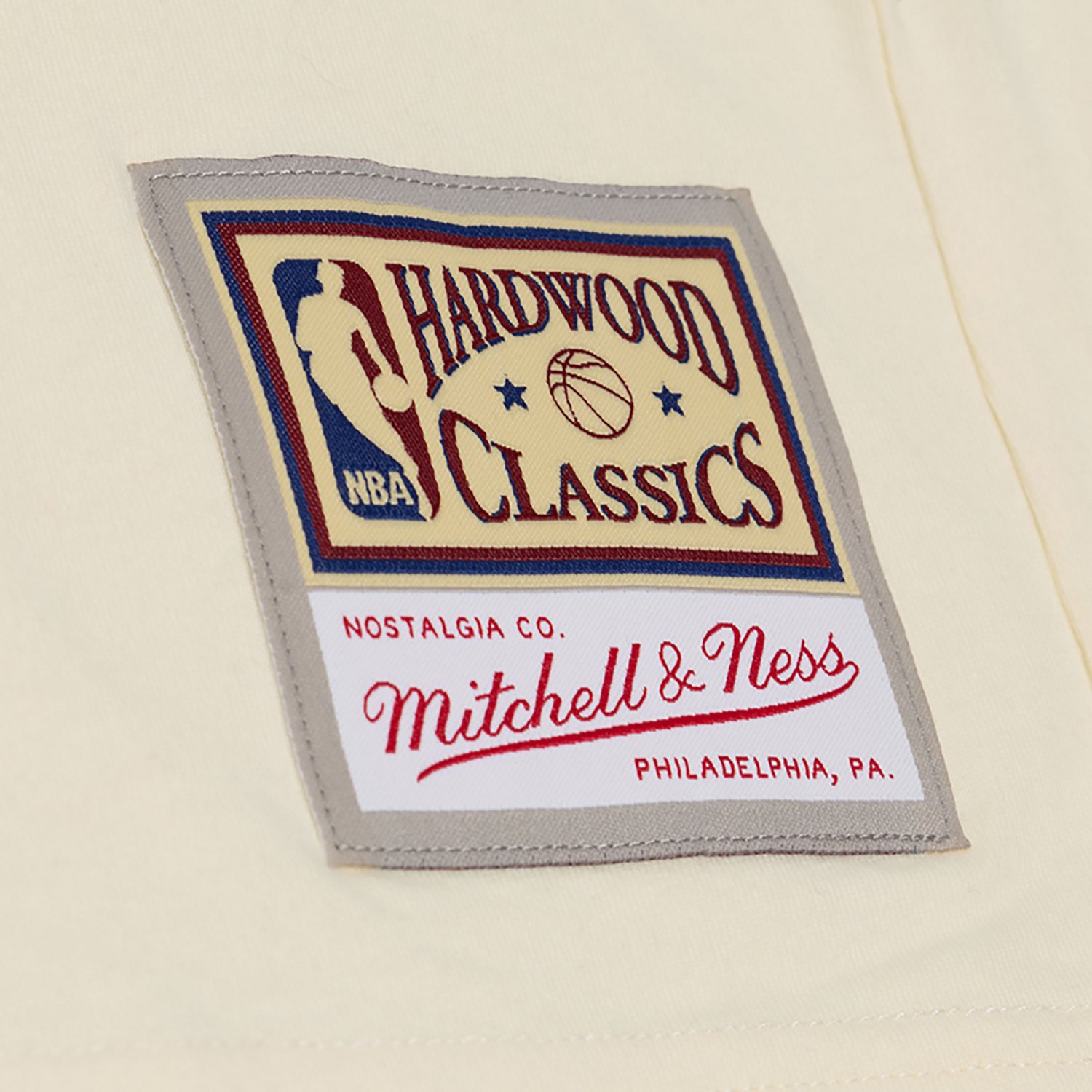 Mitchell & Ness Women's Chicago Bulls Heritage Hues Graphic T-shirt - view number 4
