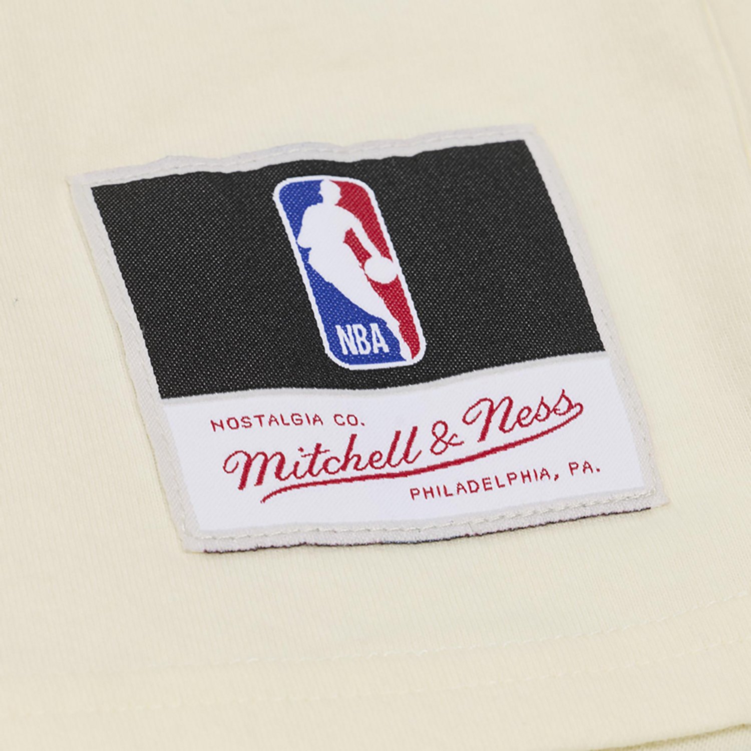 Mitchell & Ness Women's Oklahoma City Thunder Heritage Hues T-shirt - view number 4