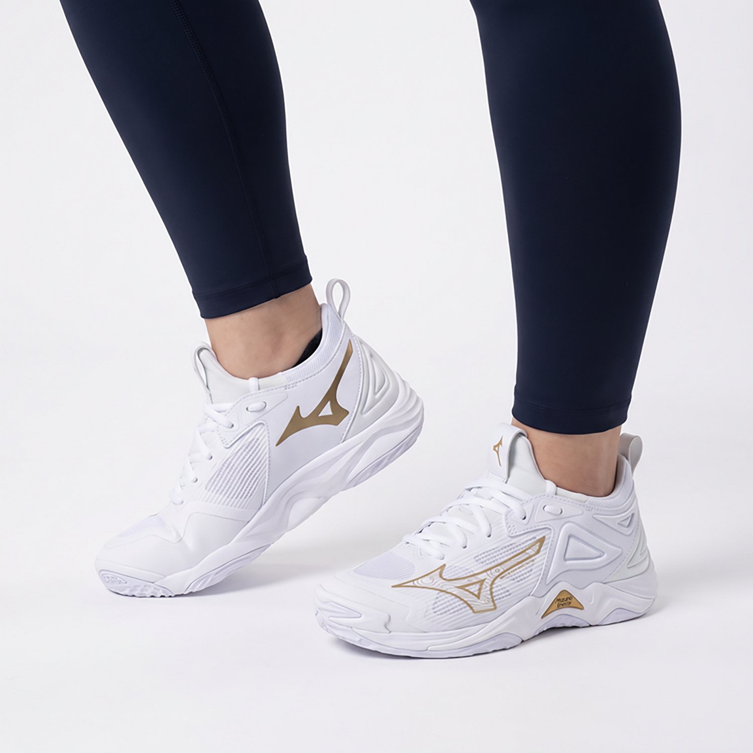 Mizuno Women's Wave Momentum 3 Volleyball Shoe - view number 6