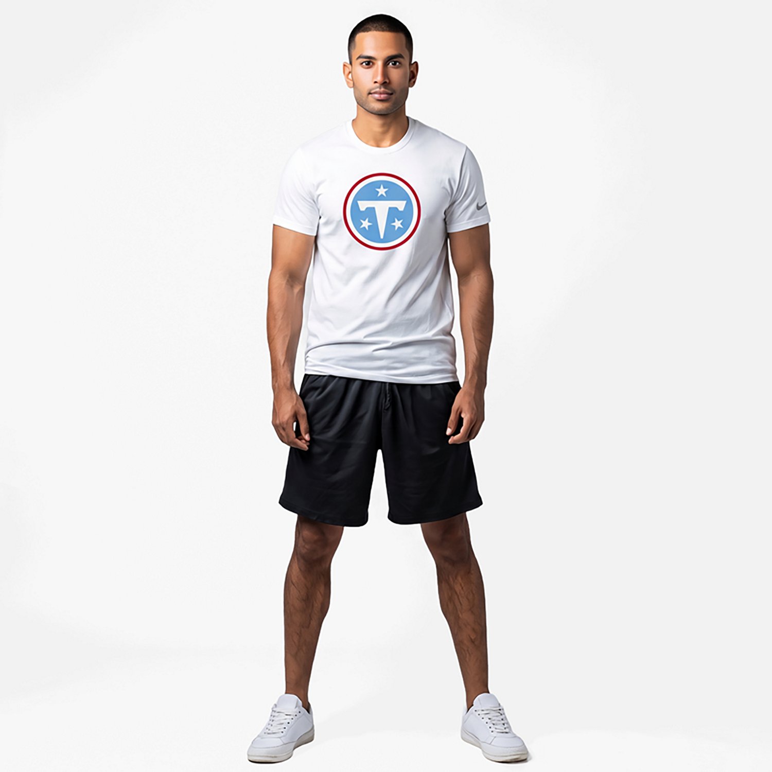 Nike Men's Tennessee Titans Essential Logo Graphic T-shirt