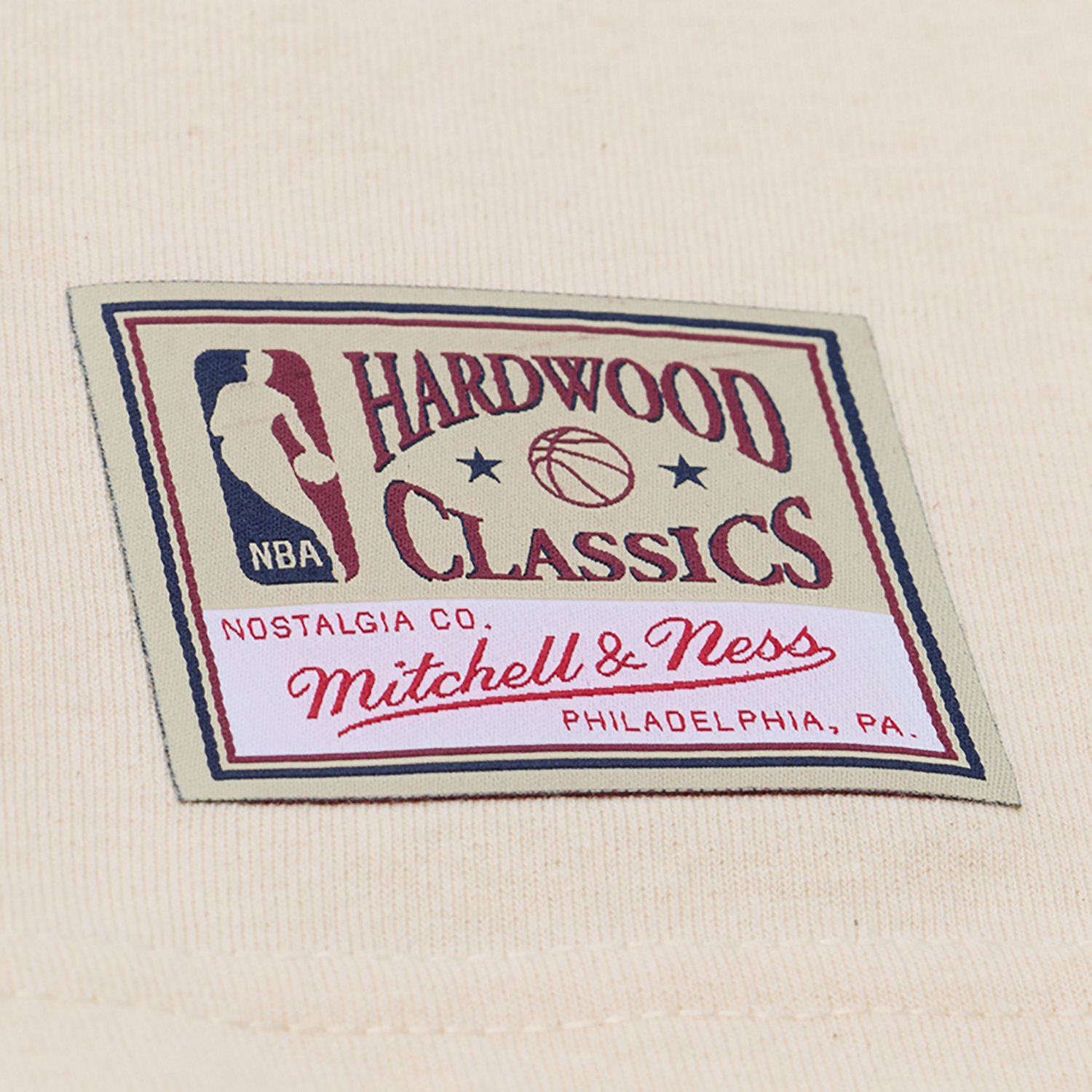 Mitchell & Ness Men's Dallas Mavericks Morning Haze Graphic T-shirt - view number 3