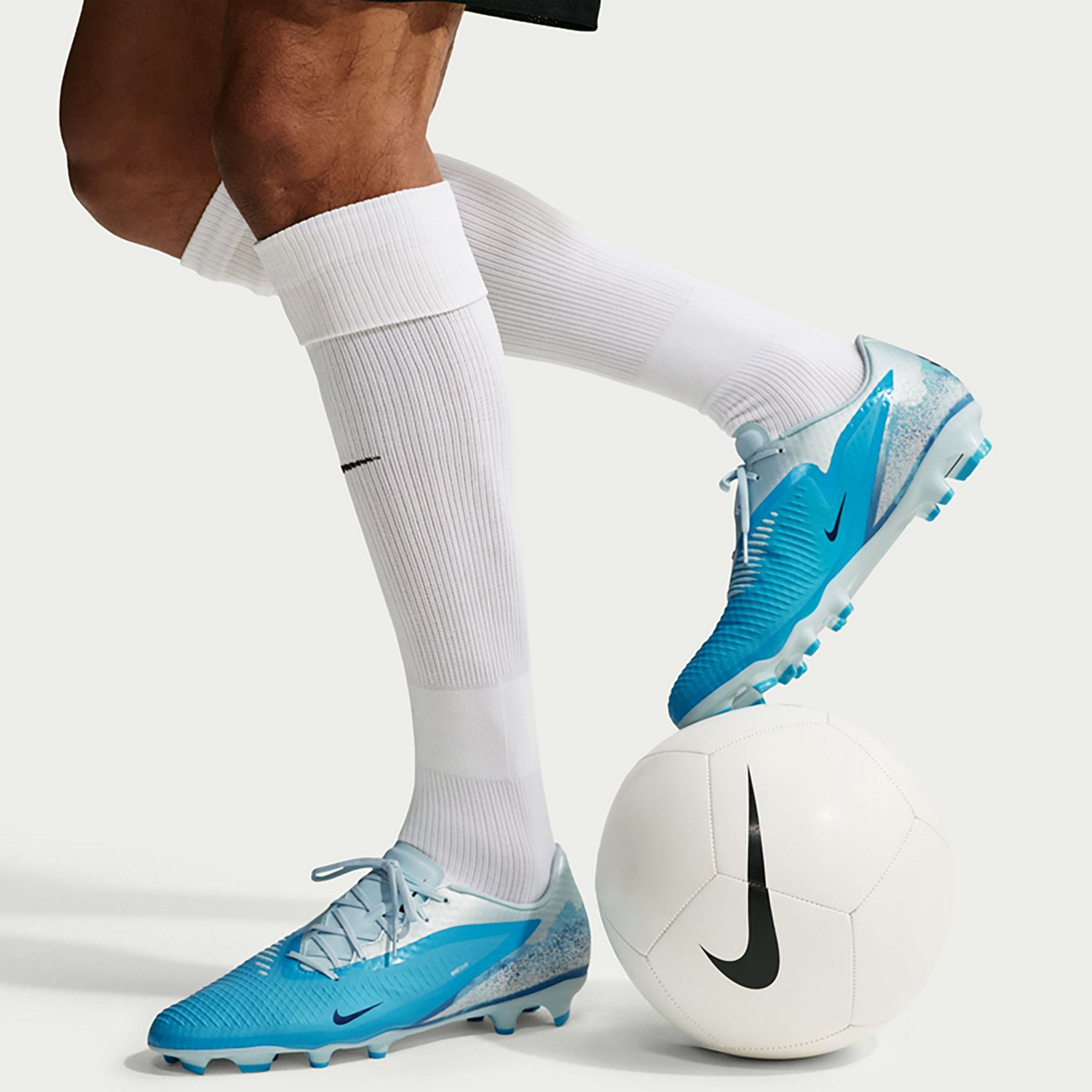 Nike Men's Phantom 360 GX3 Academy Soccer Cleats - view number 8