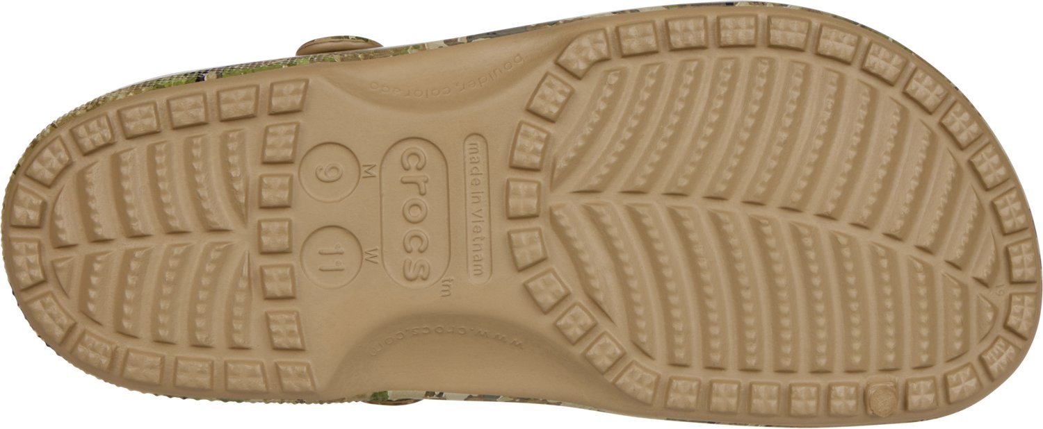 Crocs Adults' Veil Flagship Classic Clog - view number 4
