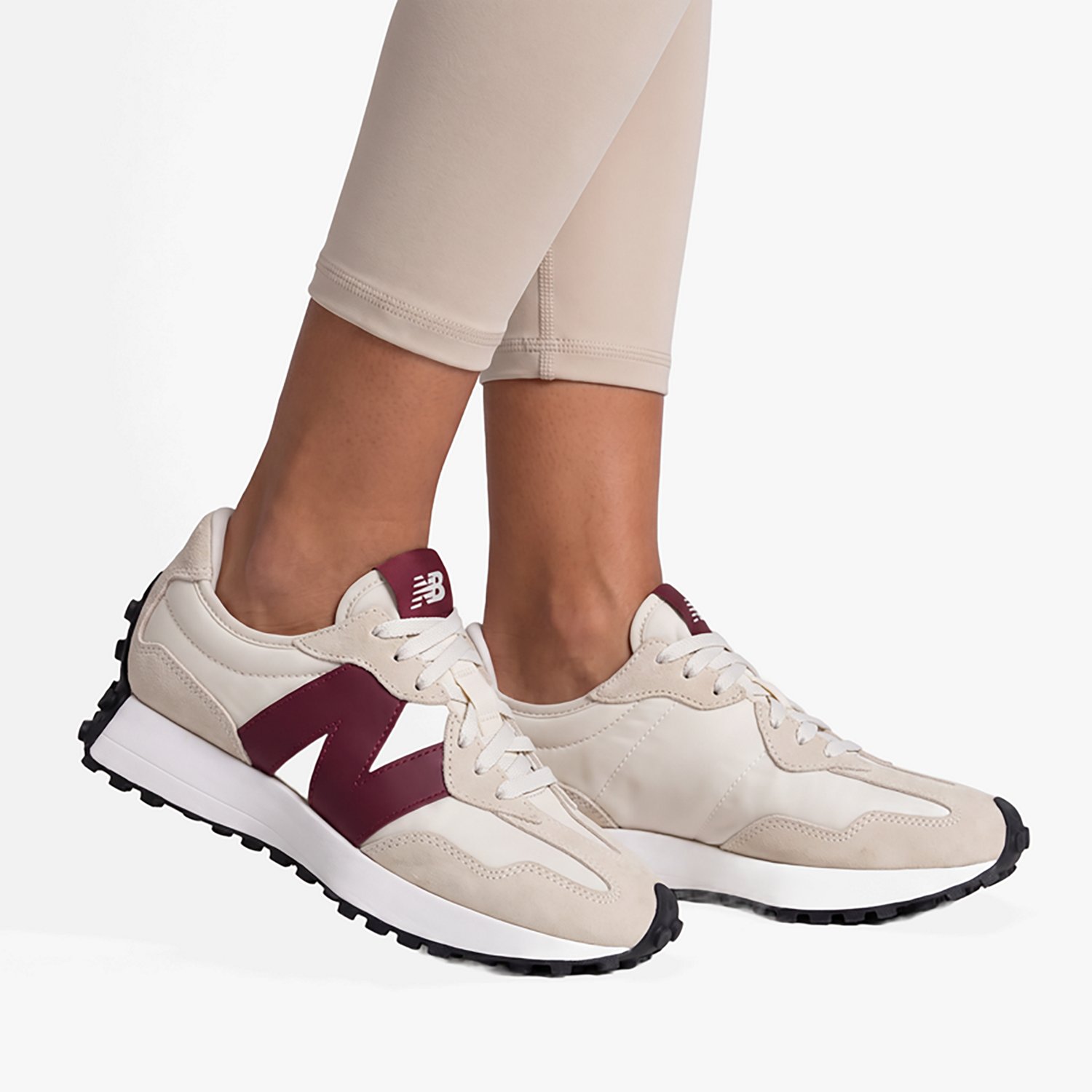 New Balance Women's 327 Shoes - view number 7