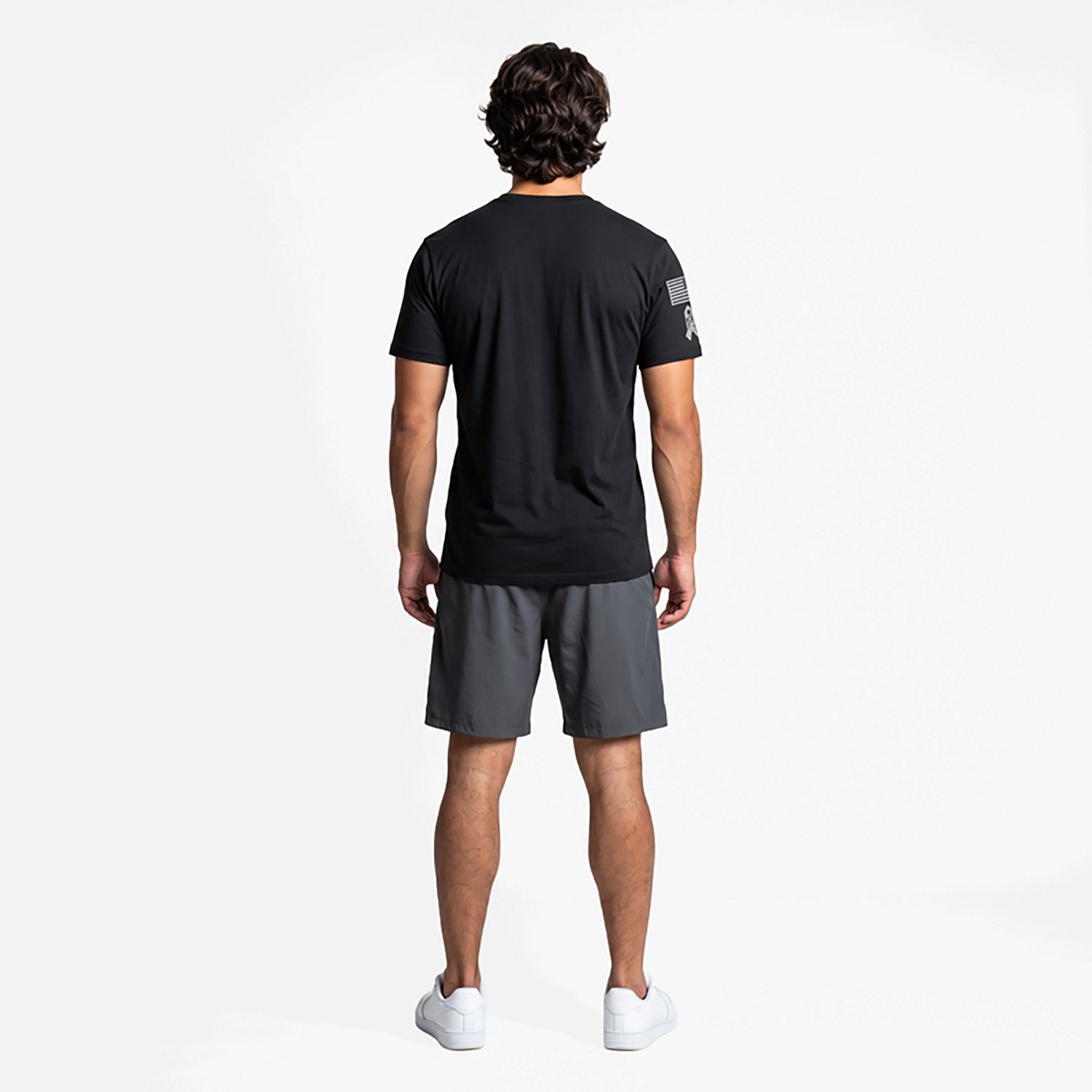 Nike Men's Kansas City Chiefs Salute to Service Dri-FIT Graphic T-shirt - view number 2