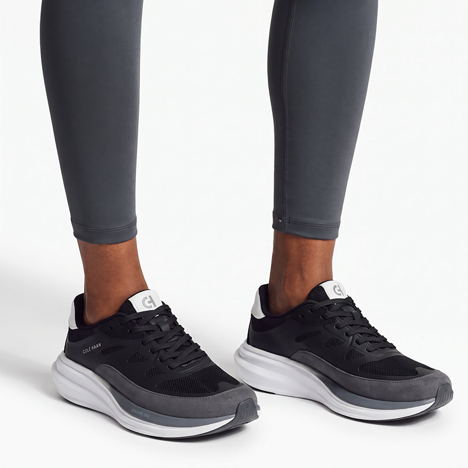 Cole Haan Women's Original Grand Quadstreak 2.0 Runners Shoe - view number 7