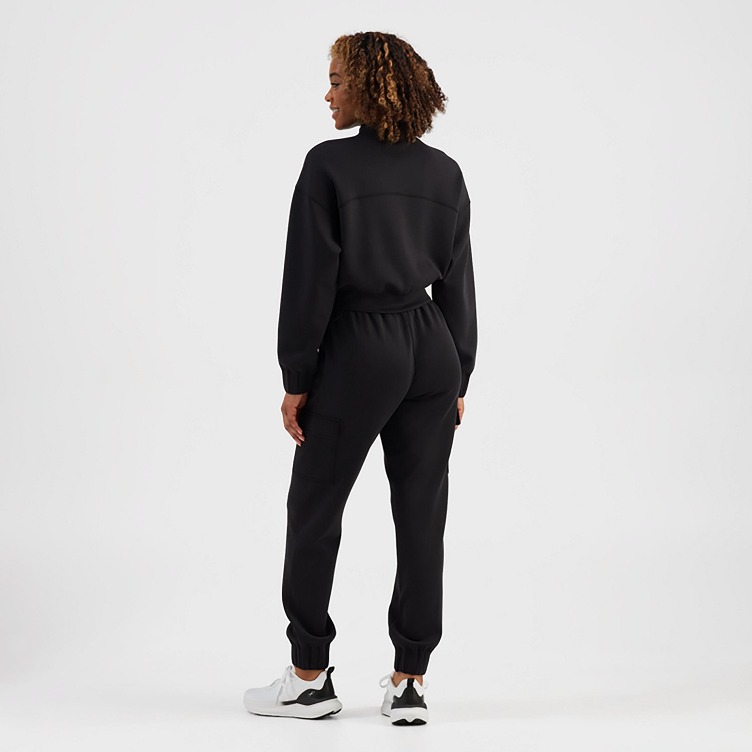 Freely Women's Skylar Sandwashed Soft Luxe Cargo Pocket Jogger - view number 3