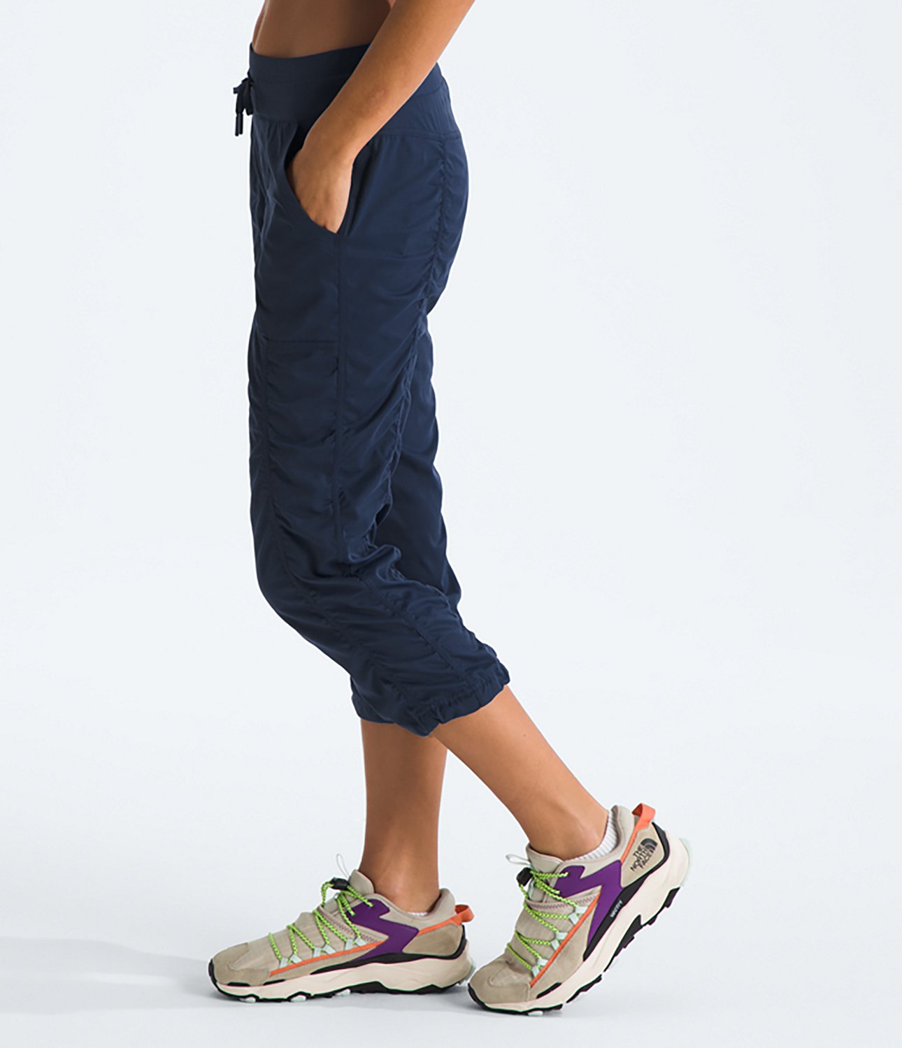 The North Face Women's Aphrodite 2.0 Capri Pant - view number 3