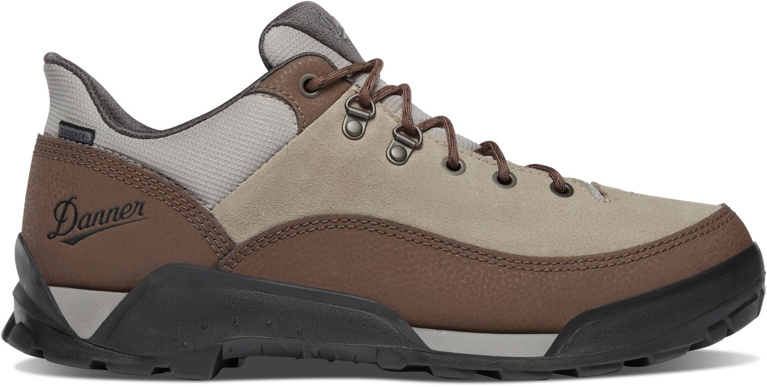 mens hiking boots academy