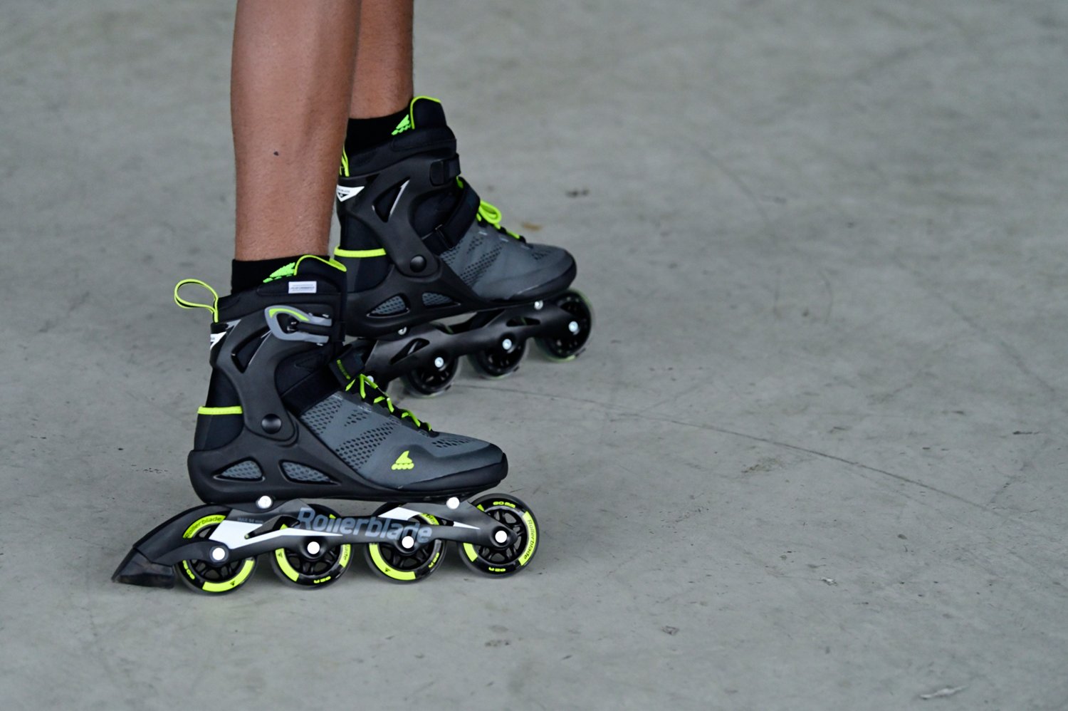 Rollerblade Men's Macroblade 80 Inline Skates Academy