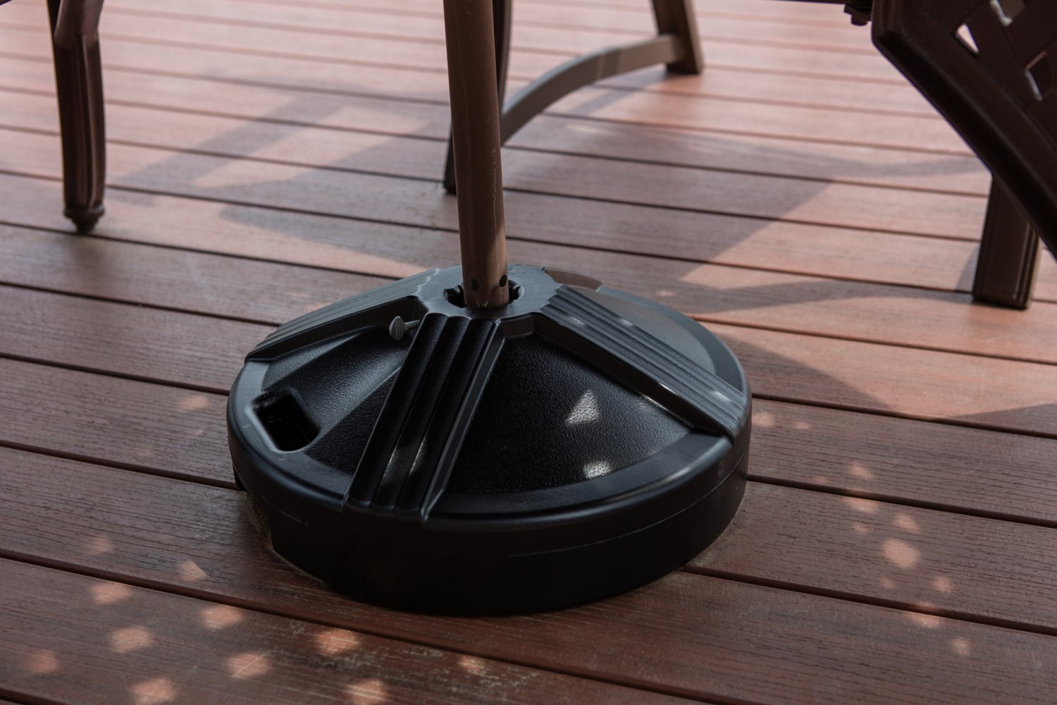US Weight Durable 50 Pound Umbrella Base Academy