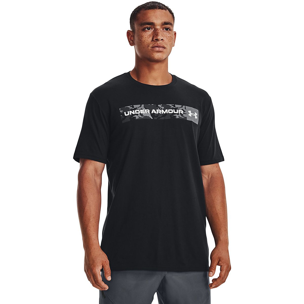 Under Armour Men's Camo Chest Stripe T-shirt | Academy