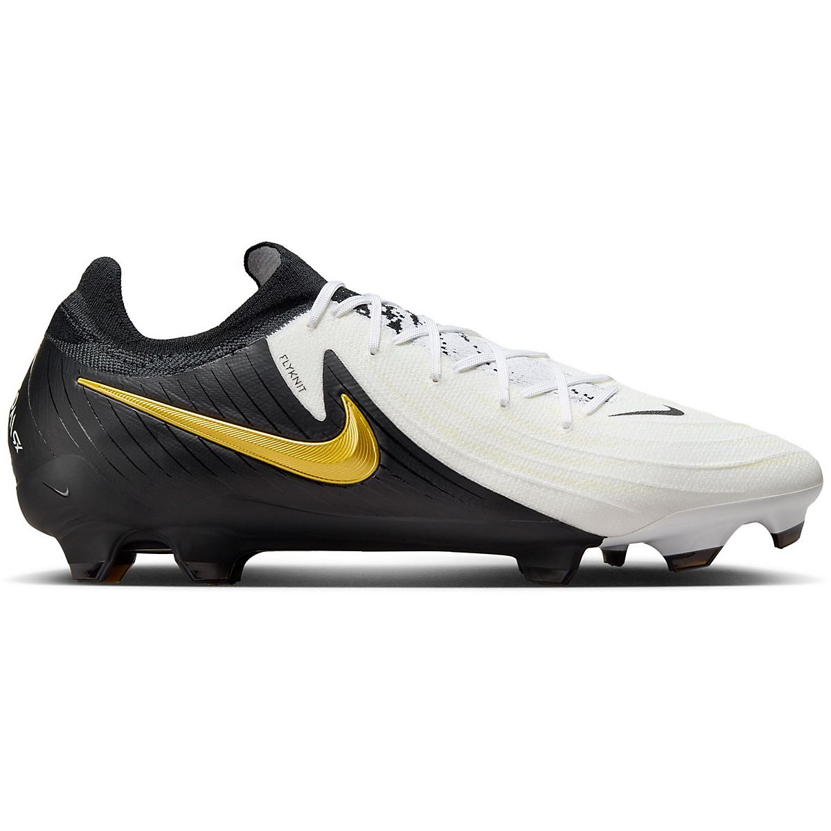 new nike football boots phantom