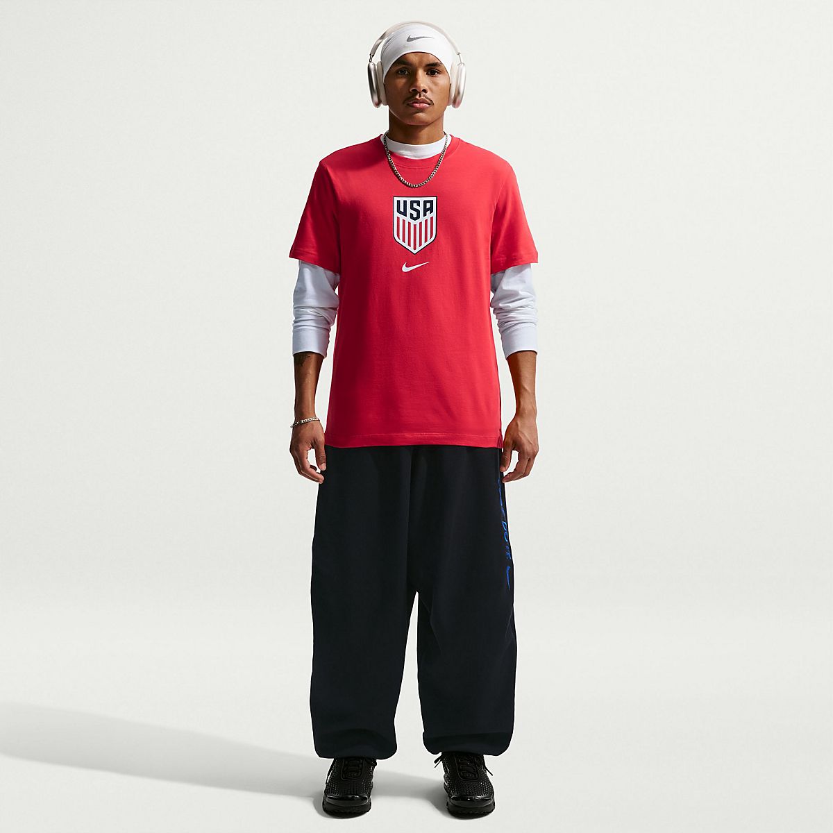 Nike Men's USA 2026 World Cup Crest T-Shirt | Academy